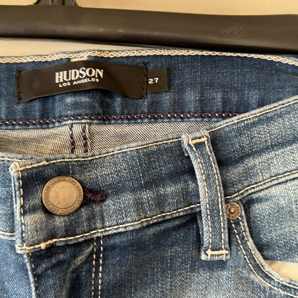 Hudson Jeans Size 27 NWT - Picture 2 of 3